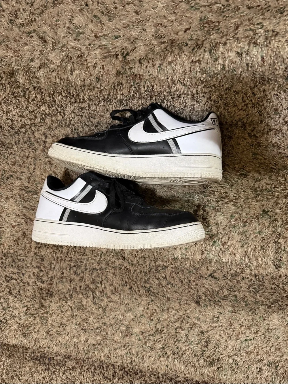 Nike Air Force 1 '07 LV8 